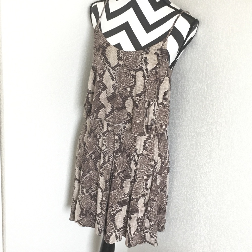 Tiered Python Print Dress - Picture 4 of 8